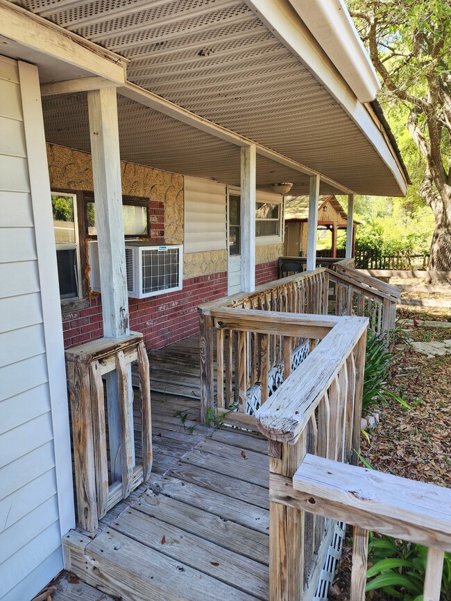 Photo - 5670 Lauramore Rd