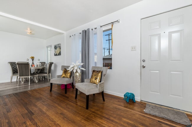 Photo - 4083 38th St