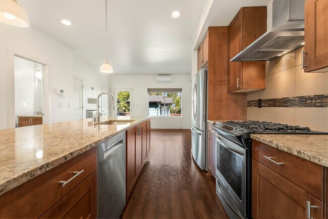 Photo - 3028 S Adams St