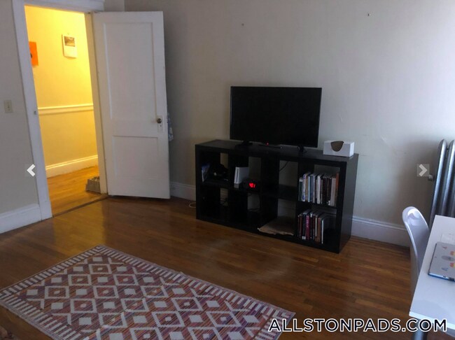 1193 Commonwealth Ave Unidad 3