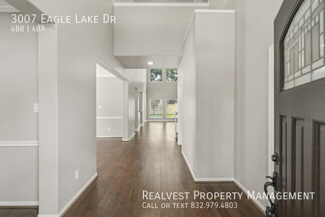 Photo - 3007 Eagle Lake Dr
