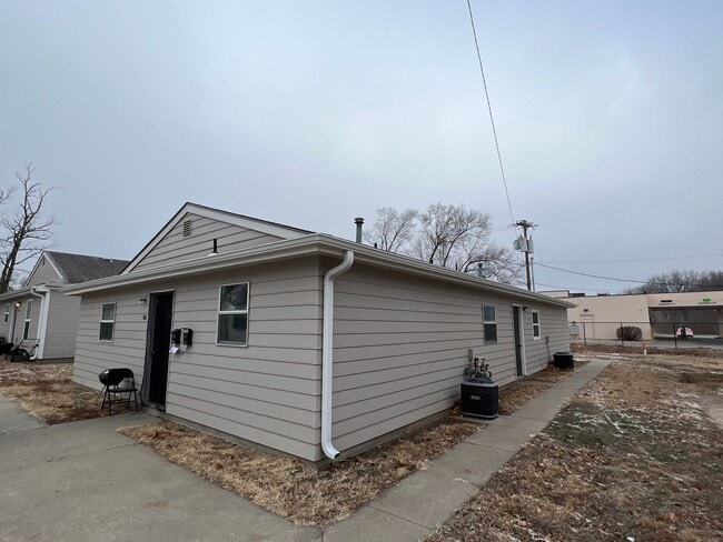 Photo - 216-218 W Home St Unit 218