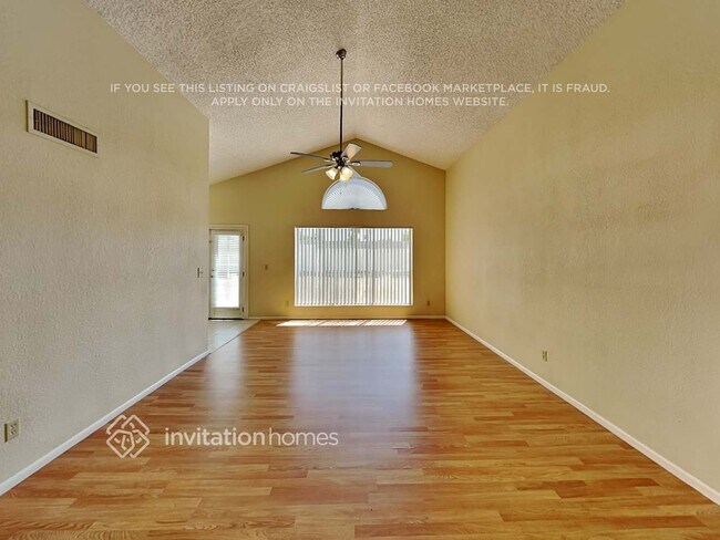 Photo - 19001 N 6th St