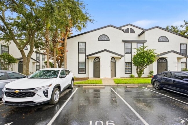Building Photo - 1602 Columbia Arms Cir Unit 106