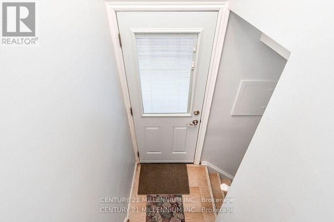 Photo - 18 Margrath Pl