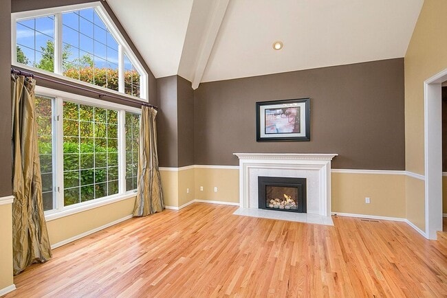 Photo - 4bd/2.5ba Newcastle Home