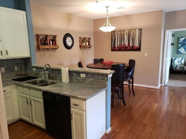 Photo - 701 Masters Row