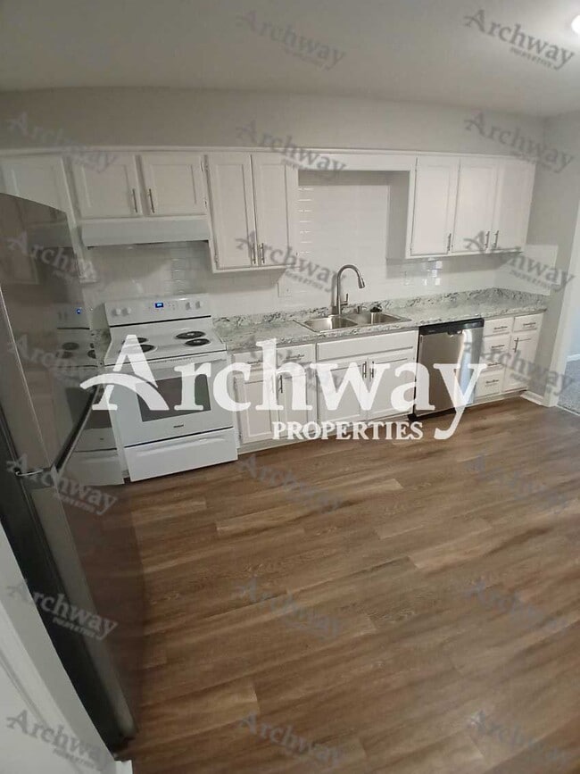 Photo - 1267 Petzold Dr