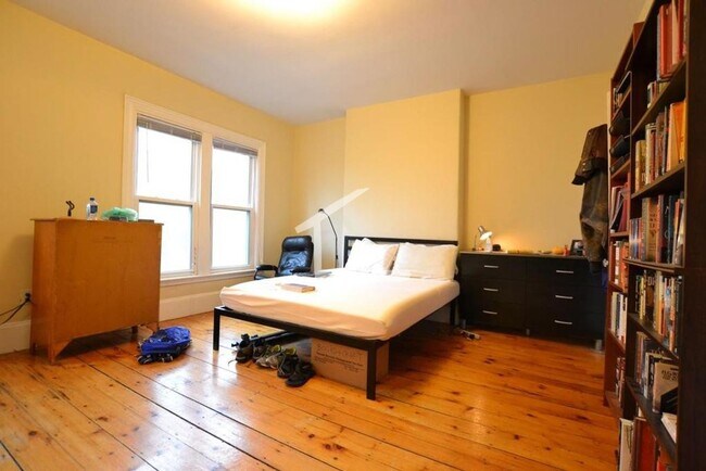 Photo - Spacious 4 bed 2 bath in Brighton.....