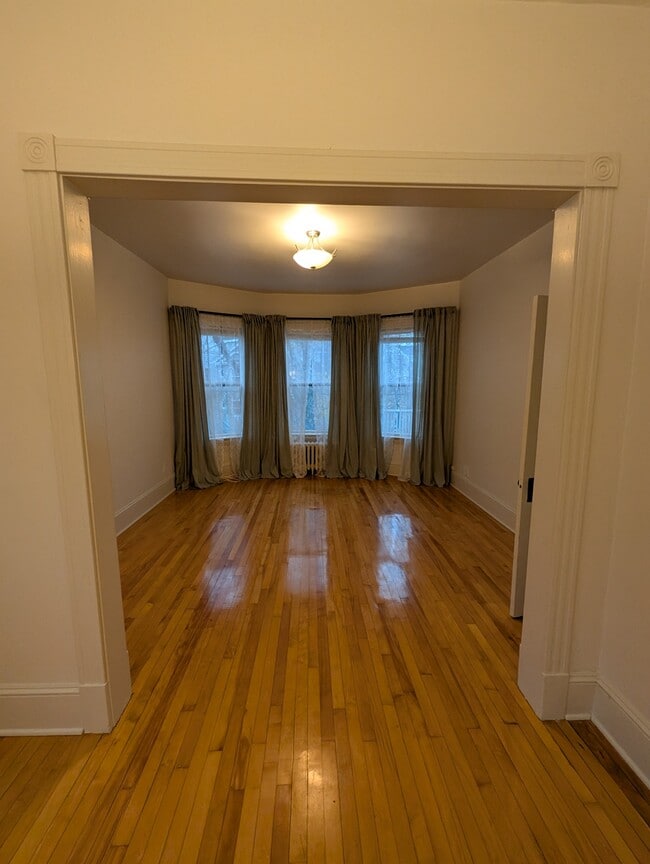 Photo - 6316 Pepperell St