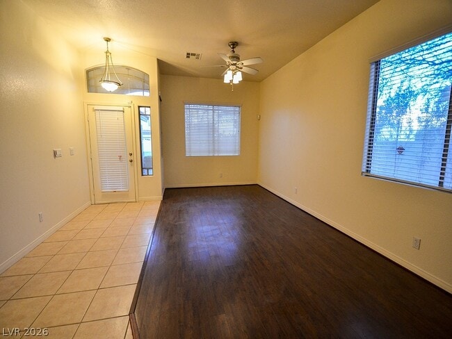 Photo - 401 Madison Taylor Pl