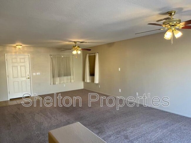 Photo - 12532 W Myer Ln