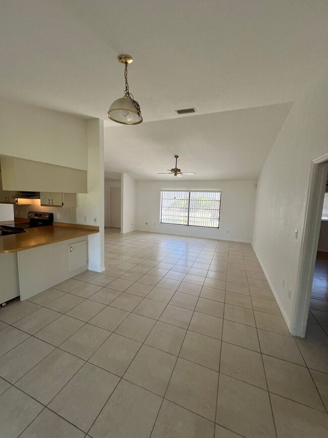Photo - Located in the heart of Port Charlotte