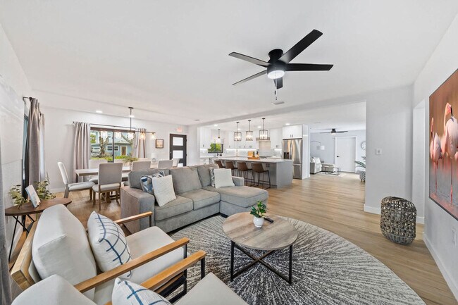 Photo - 115 Esther Dr Unit SI ID1512886P