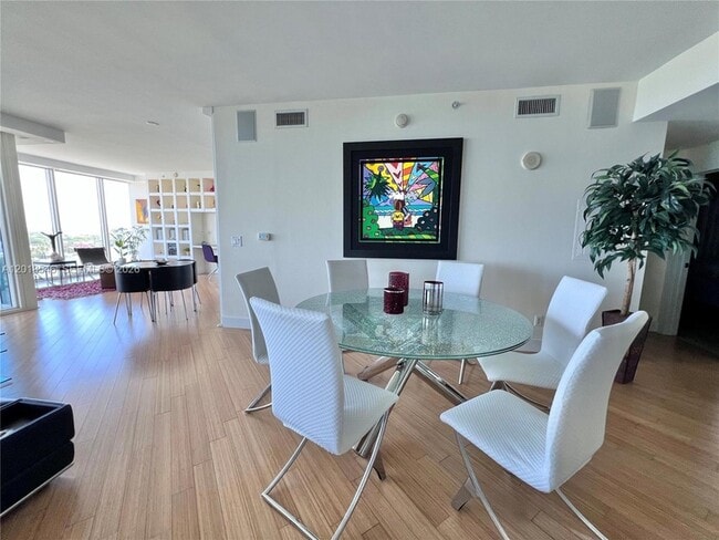 Photo - 601 NE 36th St Unit 1403
