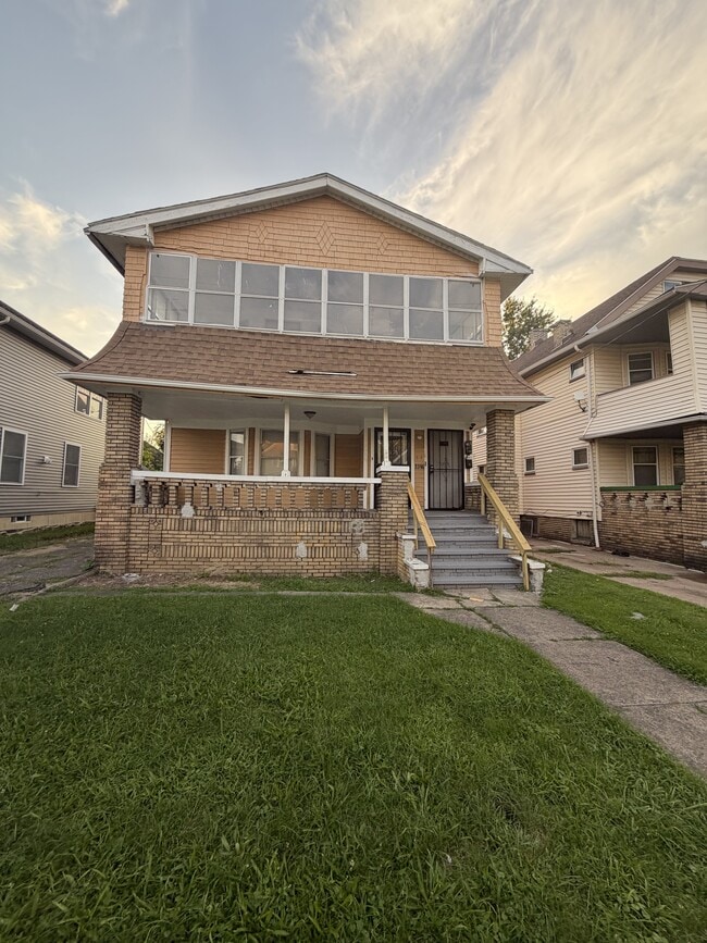 Building Photo - 3346 E 134th St
