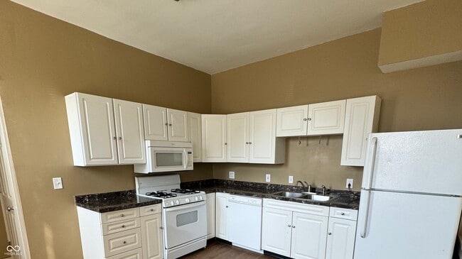 Photo - 701 Stevens St