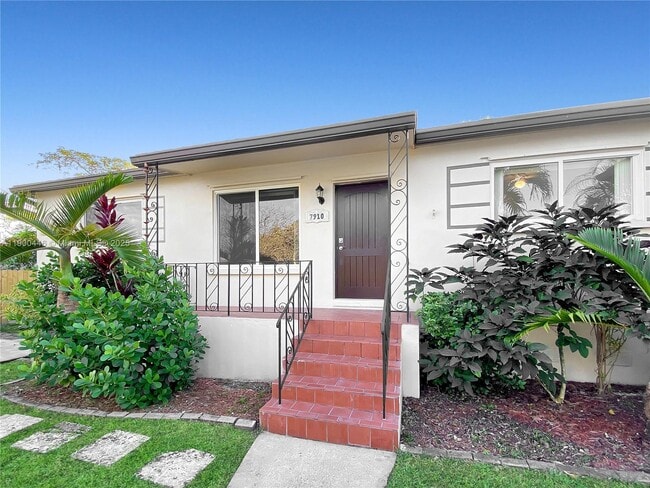 Photo - 7910 SW 17th Terrace