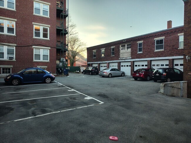 Historic 1 Harbor St