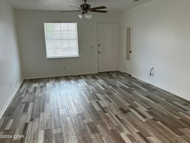 Photo - 3923 W 22nd St