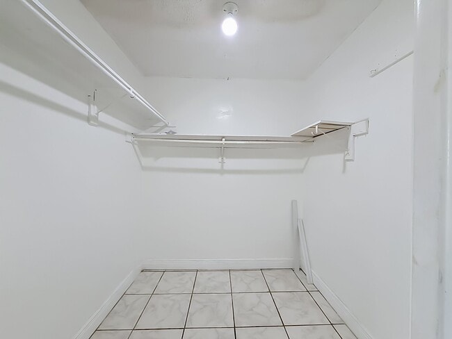 Photo - 7460 NW 16th St