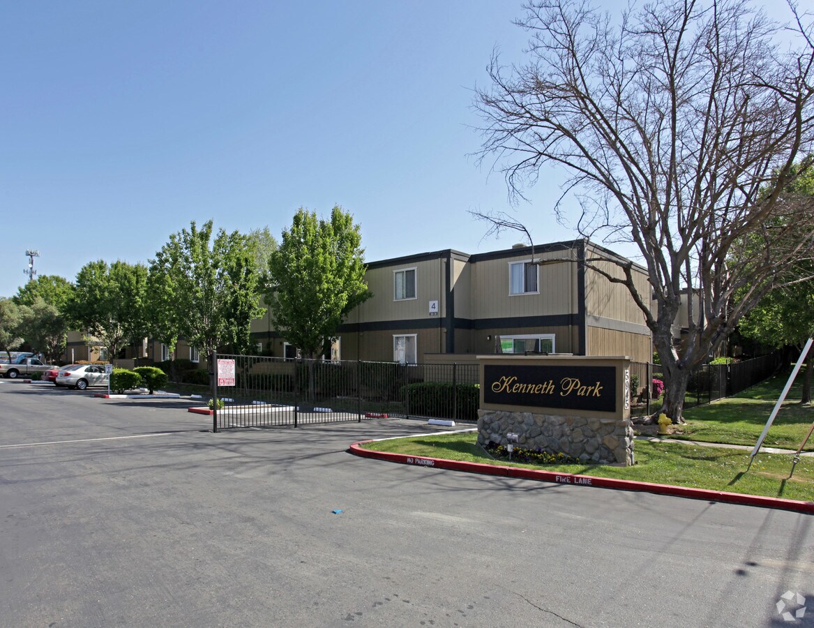 Kenneth Park Apartments For Rent In Carmichael Ca Forrent Com