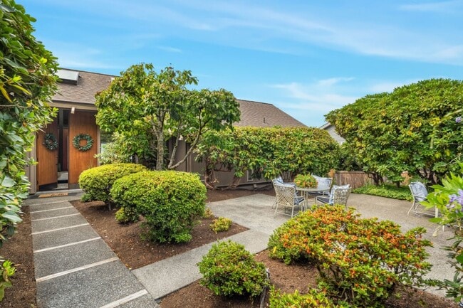 Photo - 4Bd/2.25Ba Bellevue House