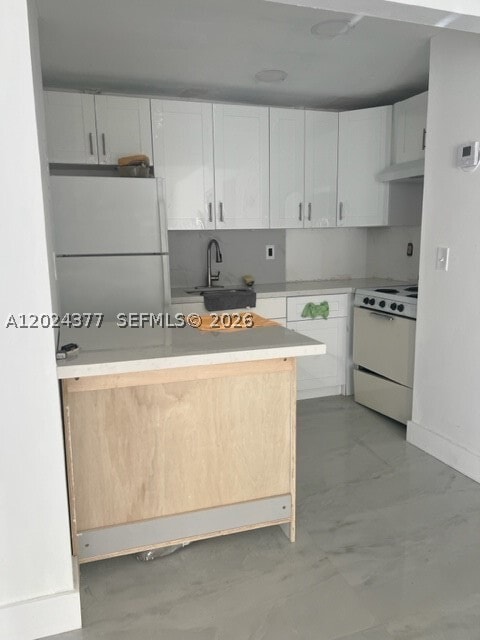 Building Photo - 4265 NW S Tamiami Canal Dr Unit 1-309