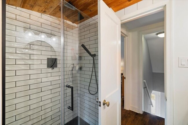 Photo - 1100 Kentwood Dr