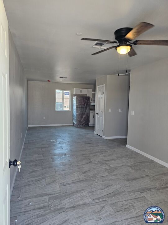 Photo - 172 W Alamo St Unit 1