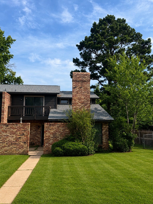 Building Photo - SKY3616-3618 Unit 3616