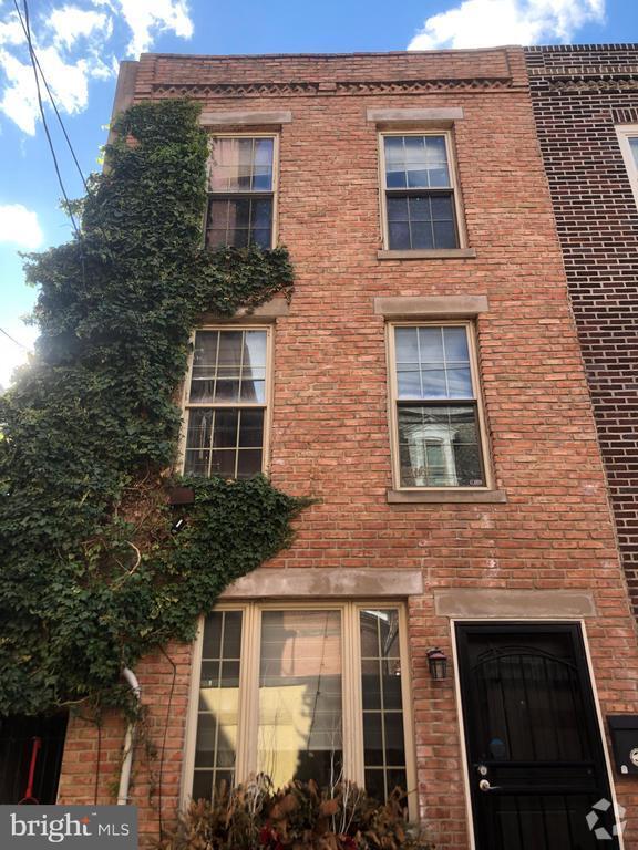 Building Photo - 808 S Delhi St Rental