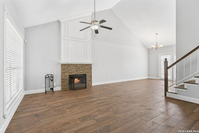 Photo - Charming Home Awaits: Spacious & Modern Living in a Prime Location