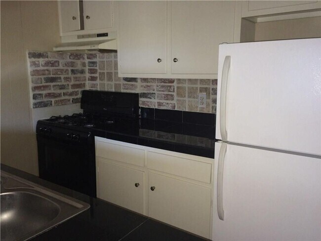 Photo - Fully upgraded with washer and dryer Unit #101