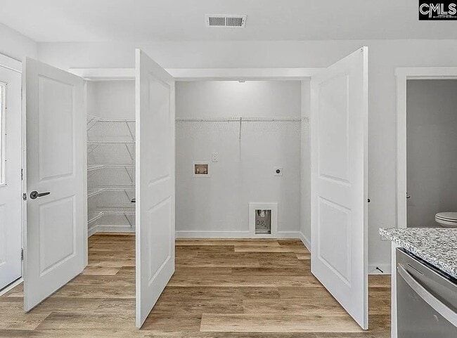 Photo - 255 Vanderbilt Rd