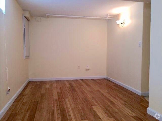 Building Photo - 35 Higgins St Unit 1 Rental