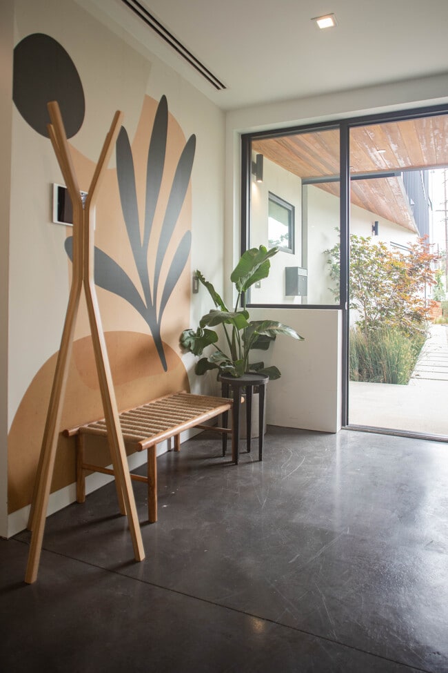 Photo - Haven Coliving - Penmar