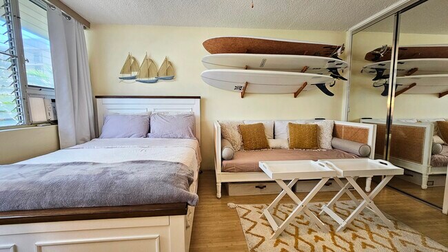 Photo - 2442 Tusitala St