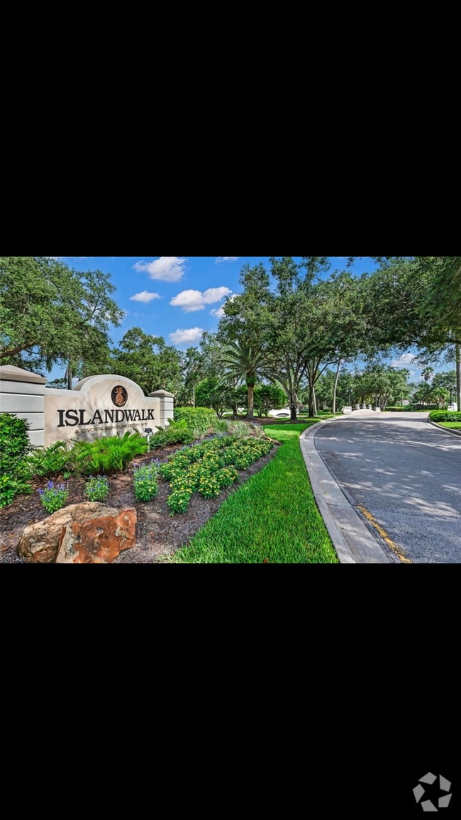 Building Photo - 6068 Towncenter Cir Rental
