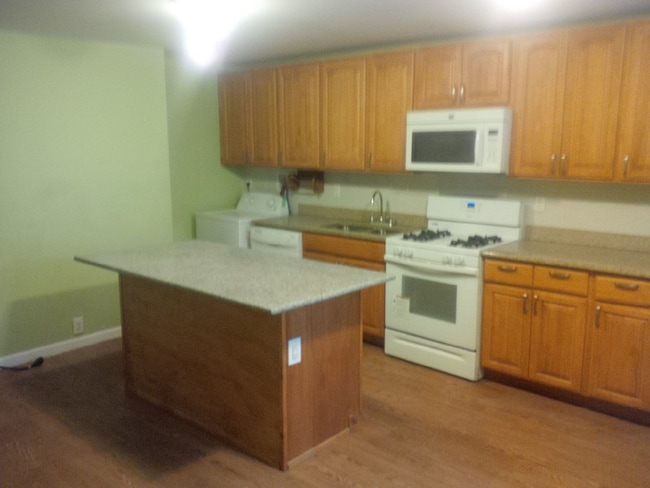 Kitchen - 53 Bates St Unit 2