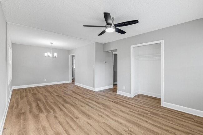 Photo - 2809 Keeler St