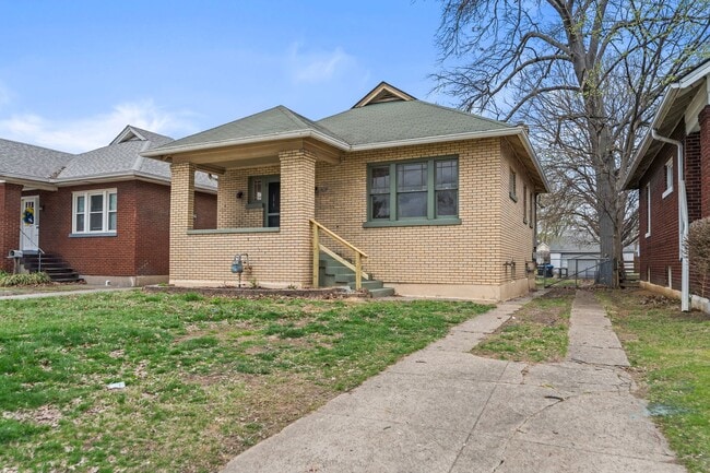 Photo - Spacious 1 Bed 1 Bath House off of Eastern Parkway
