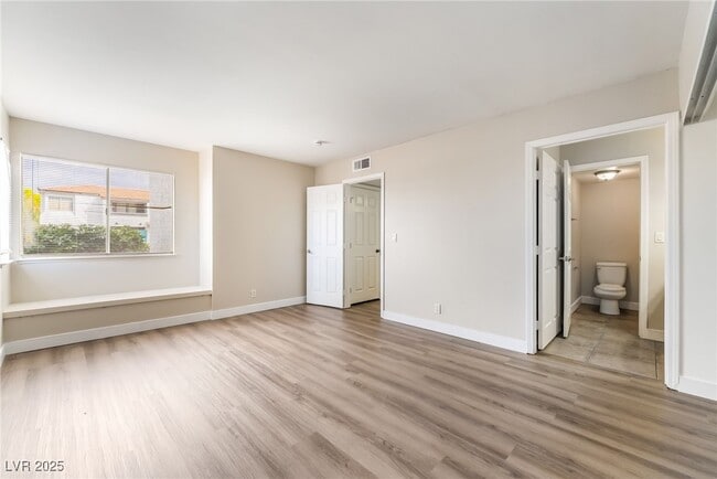 Photo - 1455 E Katie Ave Unit D15