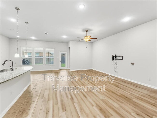 Photo - 8120 Charford Dr