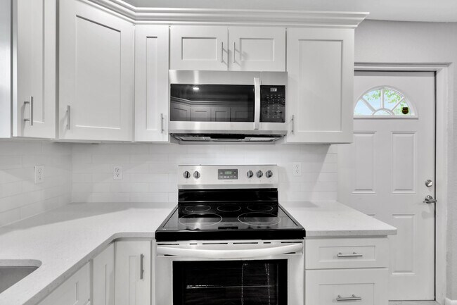 Photo - 2223 Gordon St Unit A