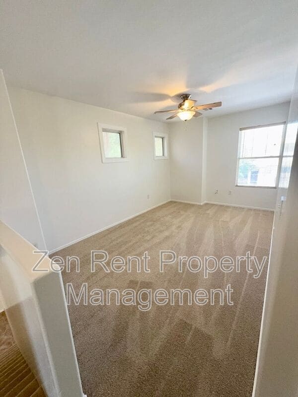 Photo - 4237 E Windsor Dr