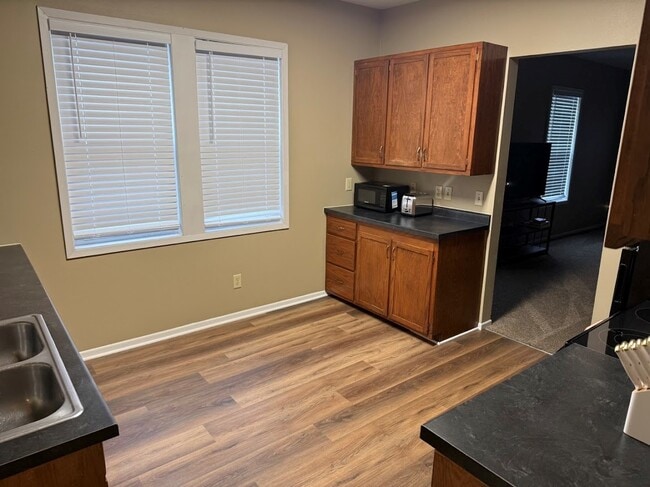 2218 Regent St Unit 1