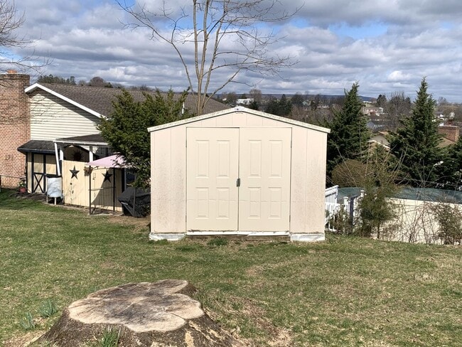 Photo - Charming 3-Bedroom, 1-Bath Single-Family Home
