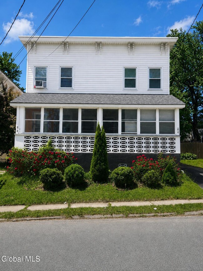 Building Photo - 272-274-274 Locust Ave
