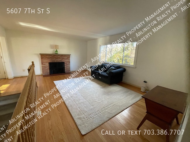 Photo - 5607 7th St S